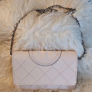TORY BURCH Fleming * Wallet On A Chain - Like New